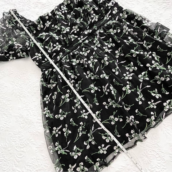 NWT Lulus Radiant Love Black Floral Embroidered Short Sleeve Skater Dress 2X - Picture 8 of 9